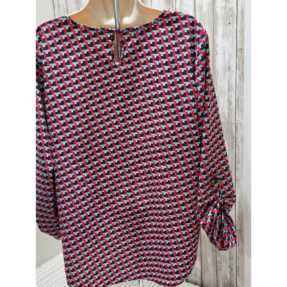 Van Henusen Long Cut Top Sz M geometrics pattern - Picture 5 of 8